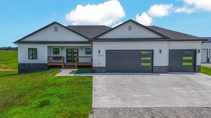 Property Photo: 8350 Dry Fork Acres Rd MO 65063
