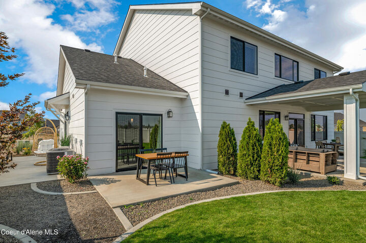 Property Photo:  1833 W Valentin Loop  ID 83815 
