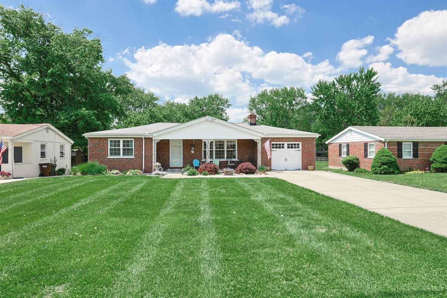 Property Photo: 113 Lynnview Drive OH 45040