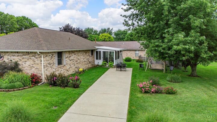 Property Photo: 1314 Sanlor Avenue OH 45383