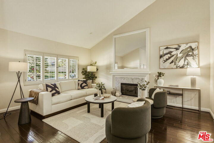Property Photo:  7262 Elmsbury Ln  CA 91307 