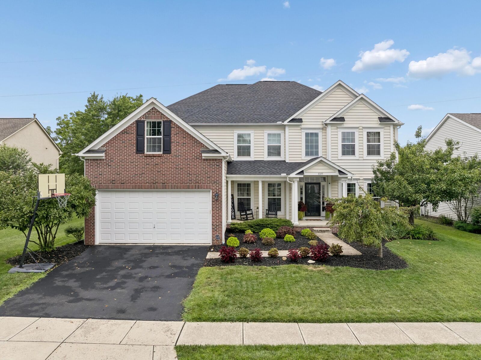 Property Photo:  6325 Parkmeadow Lane  OH 43026 