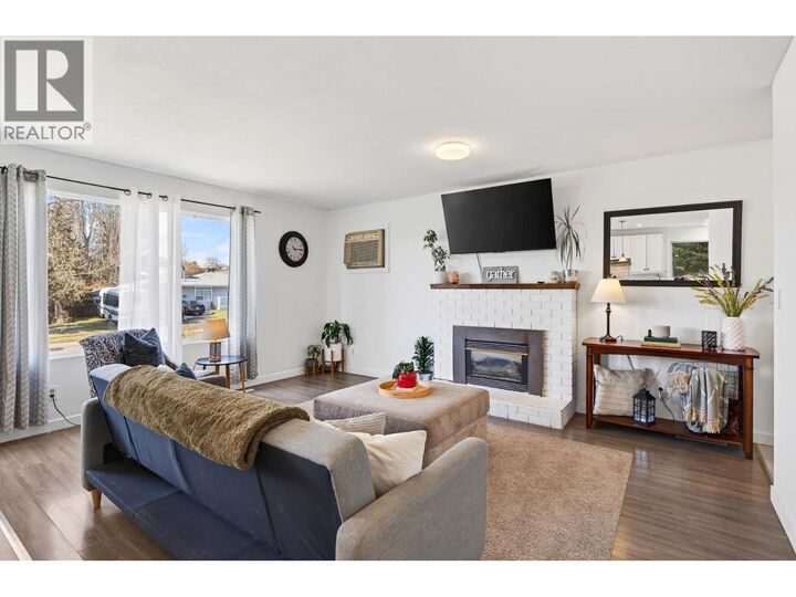Property Photo:  15 Galena Avenue  BC V0K 1W0 