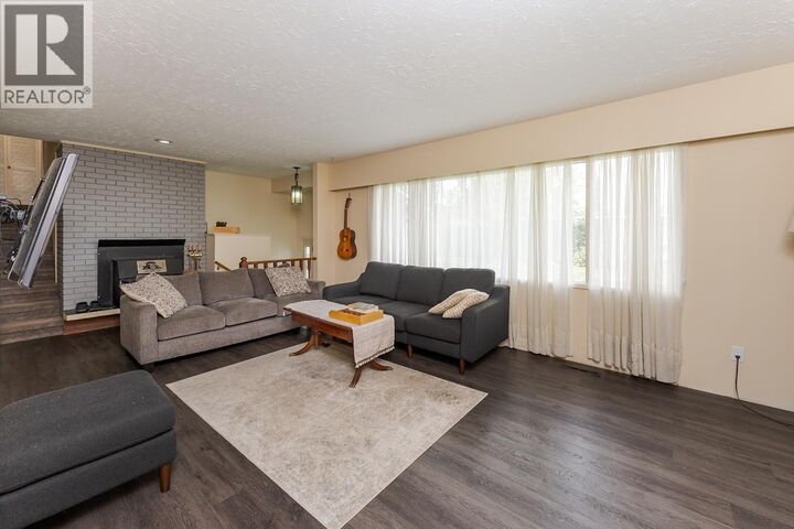 Property Photo:  1123 Chilako Avenue  BC V2M 3Y5 
