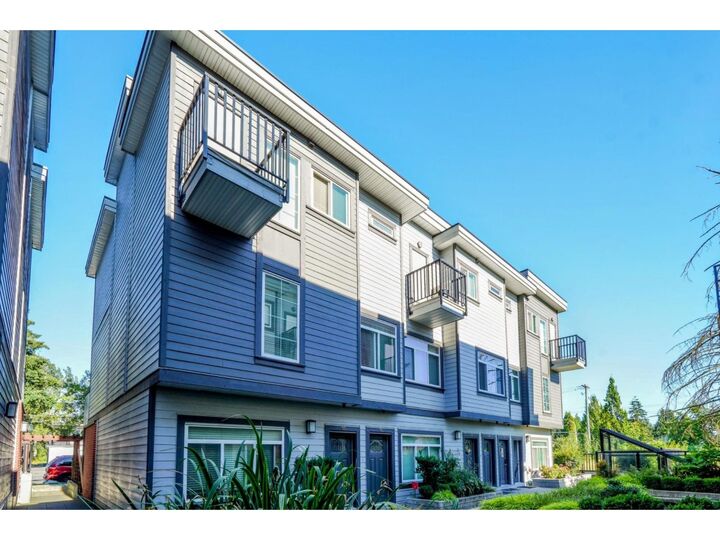 Property Photo:  7247 140 Street 38  BC V3W 1K8 