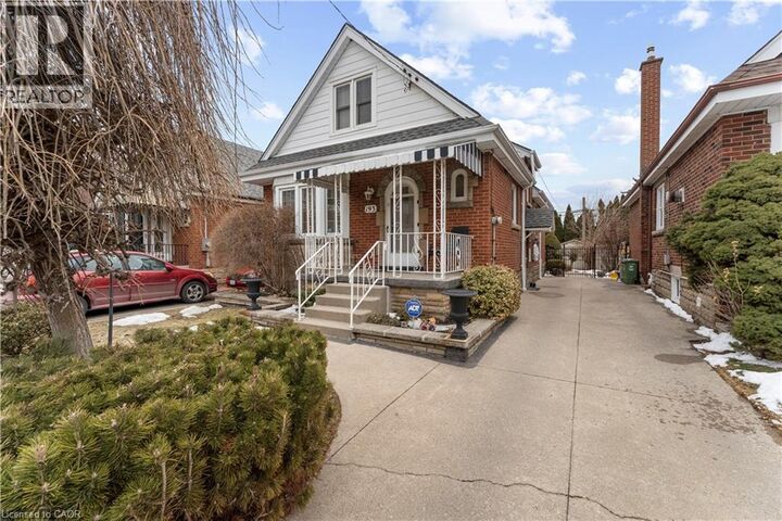 Property Photo:  193 Huxley Avenue South  ON L8K 2R2 