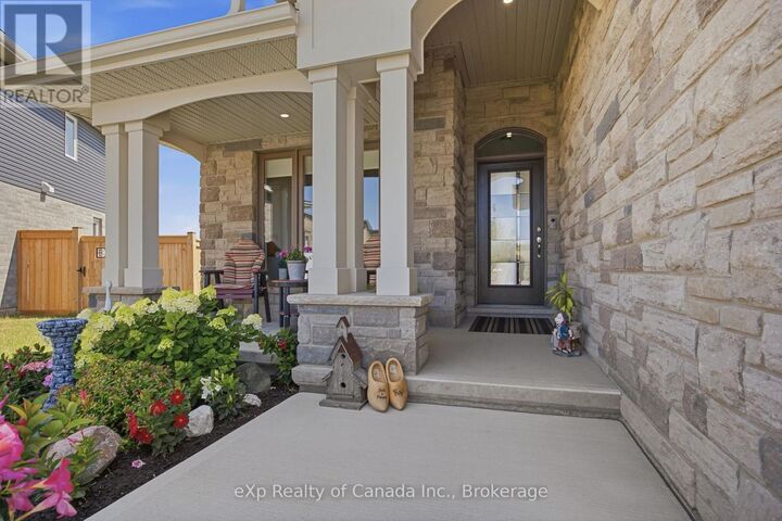 Property Photo:  21 Evylean Court  ON N5R 0P6 
