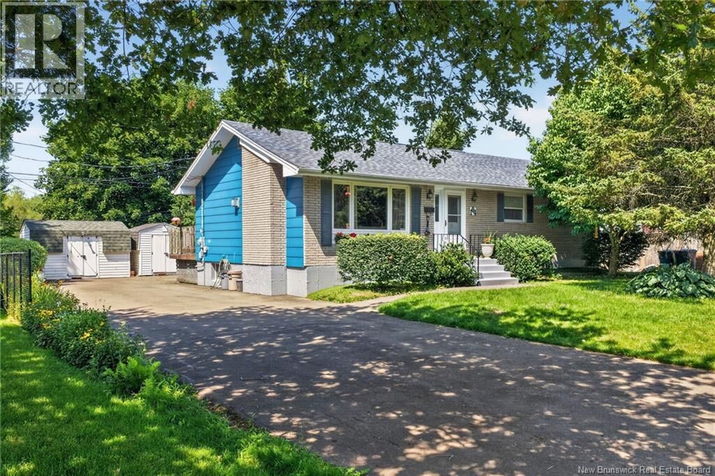 Property Photo:  104 Cherrylawn Drive  NB E1G 2L4 