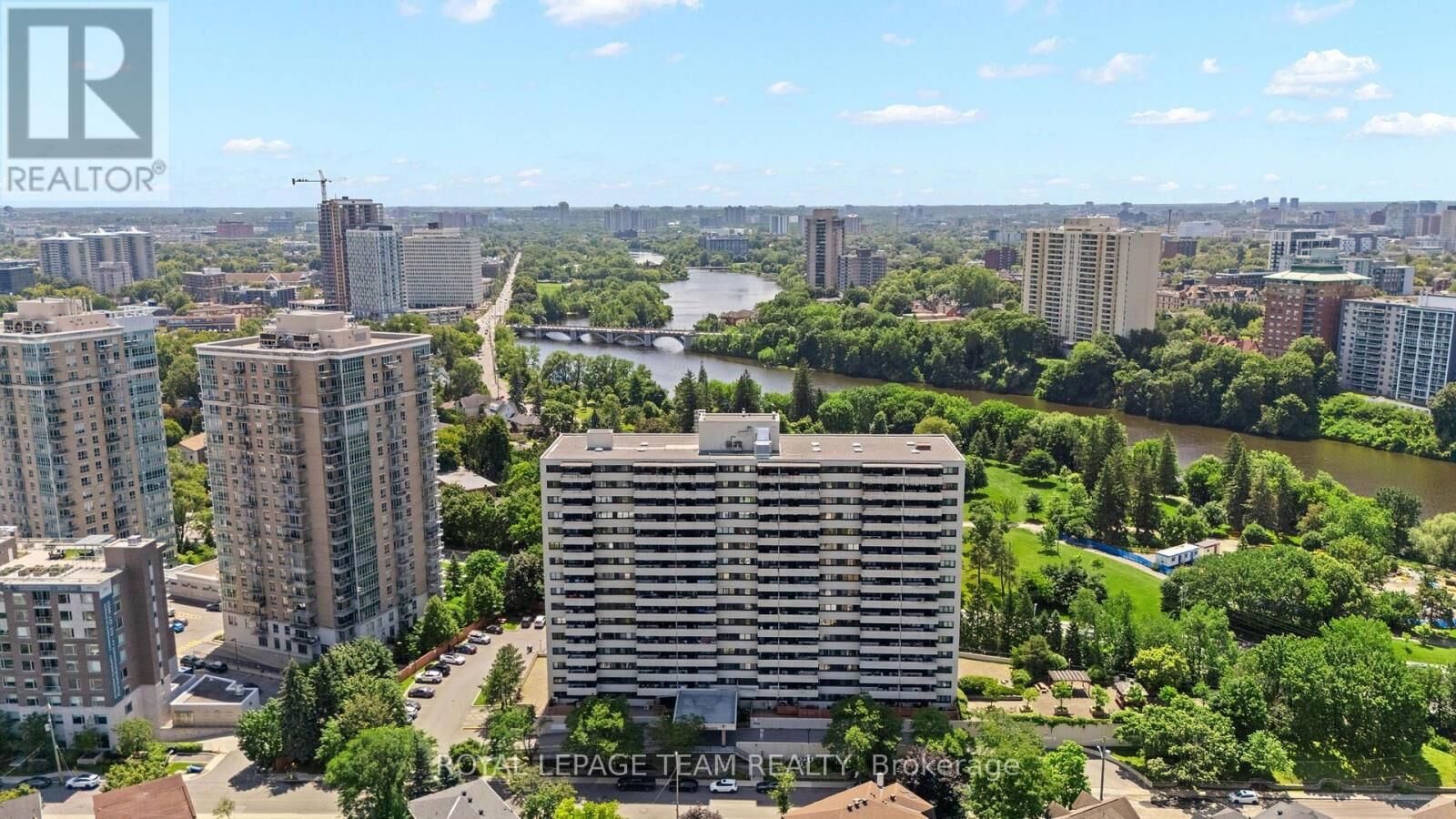 Property Photo: 40 Landry Street 901 ON K1L 8K4