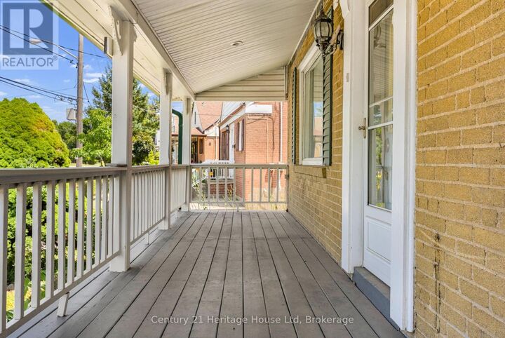 Property Photo: 79 Anthony Road ON M3K 1B5