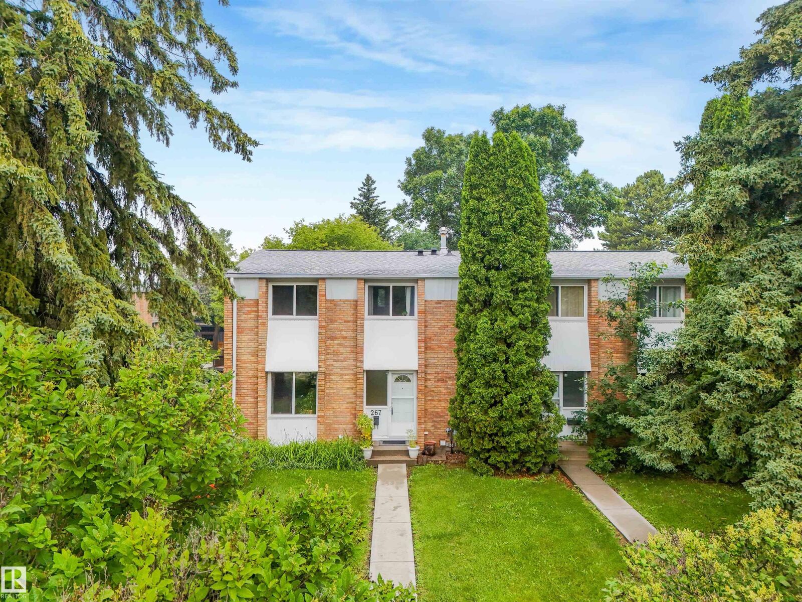 Property Photo:  267 Ridgewood Terrace  AB T8N 0E9 