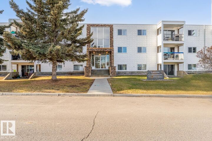 911 10 Street 307 — photo 1