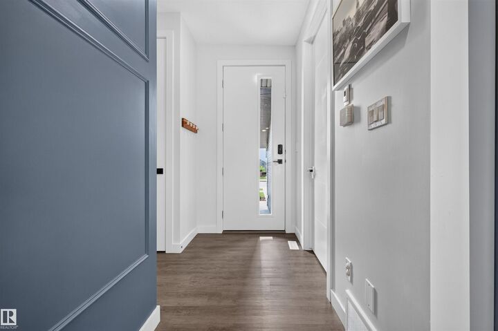 Property Photo: 48 Edgefield Way AB T8N 8A1