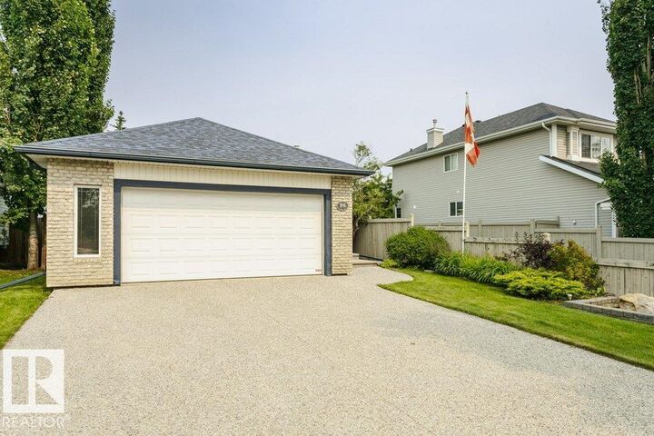 Property Photo: 96 Eastgate Way AB T8N 7K1