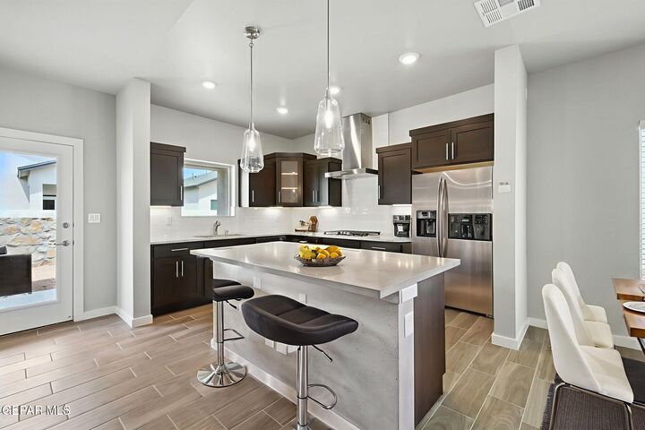 Property Photo:  5725 Las Ramblas Avenue  TX 79934 