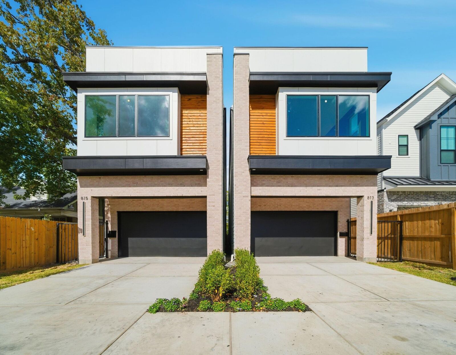 Property Photo:  1227 Prince Street  TX 77008 