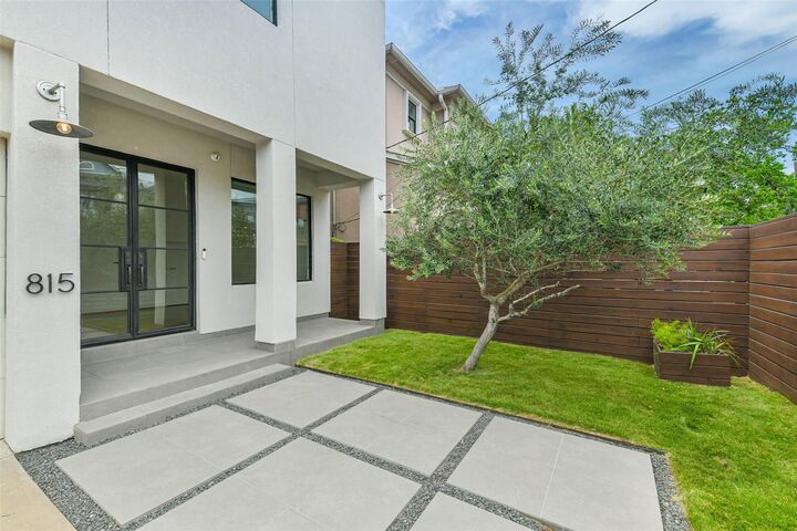 Property Photo: 815 Alexander Street TX 77007