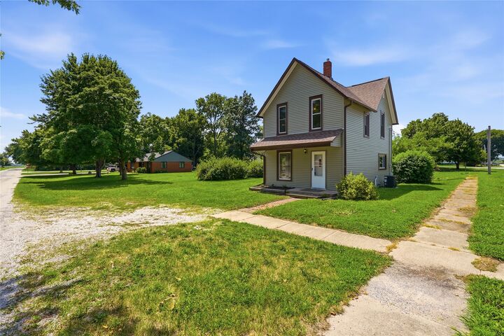 Property Photo:  119 Sycamore Street  IA 50046 