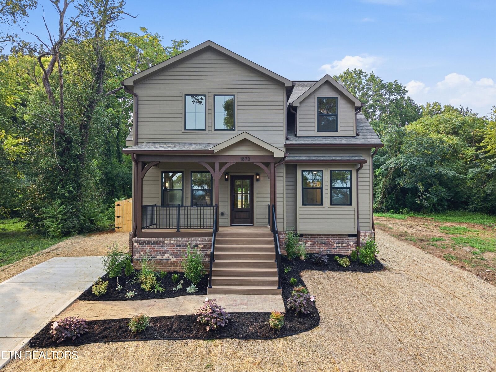 Property Photo: 1873 Prospect Place TN 37915