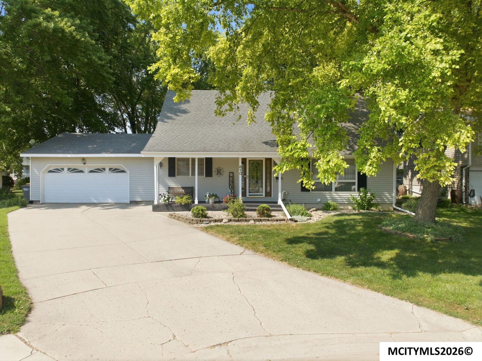 Property Photo:  610 S Monroe Ct  IA 50401 