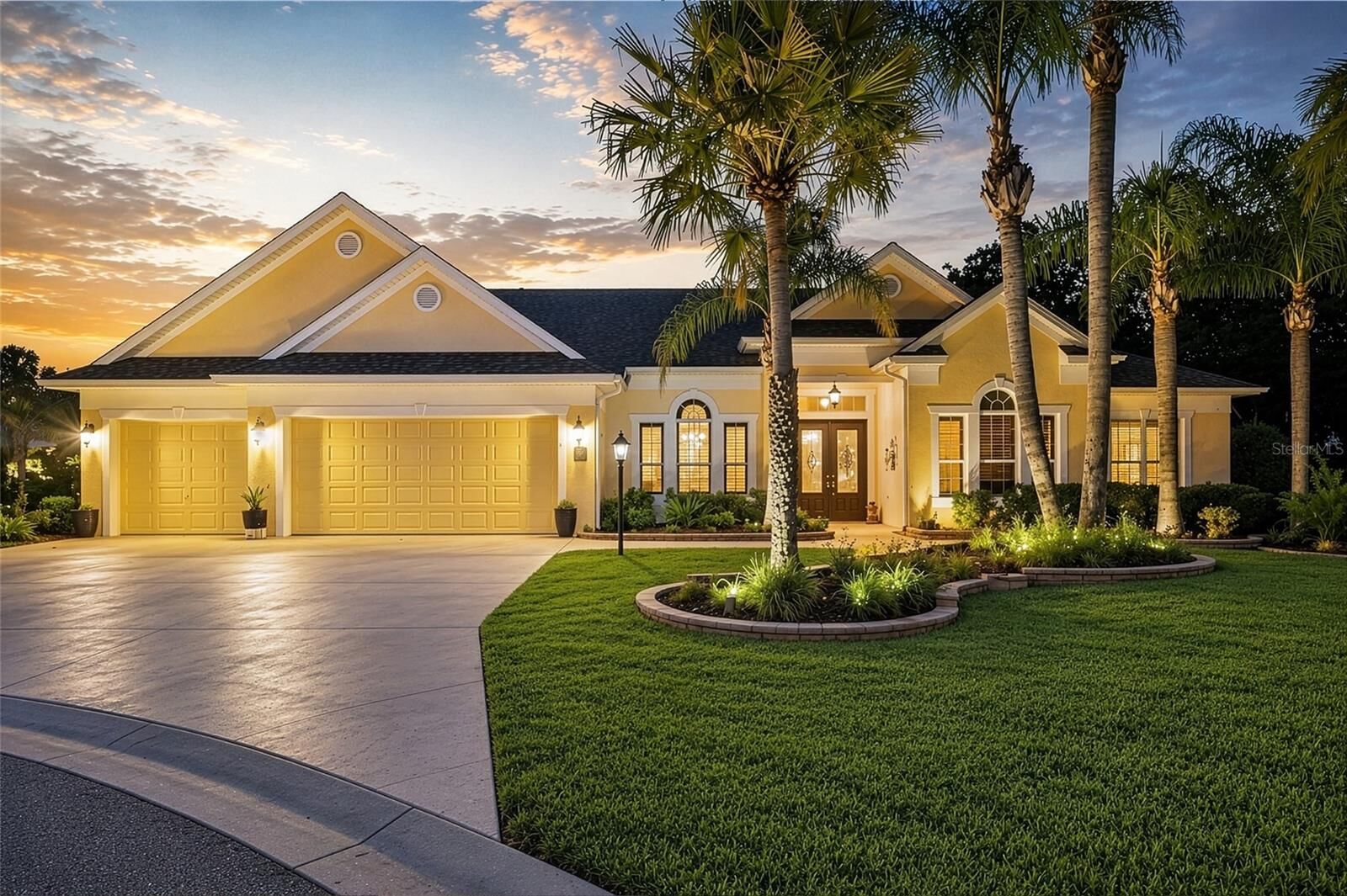 Property Photo: 2063 Lake Ridge Drive FL 32162