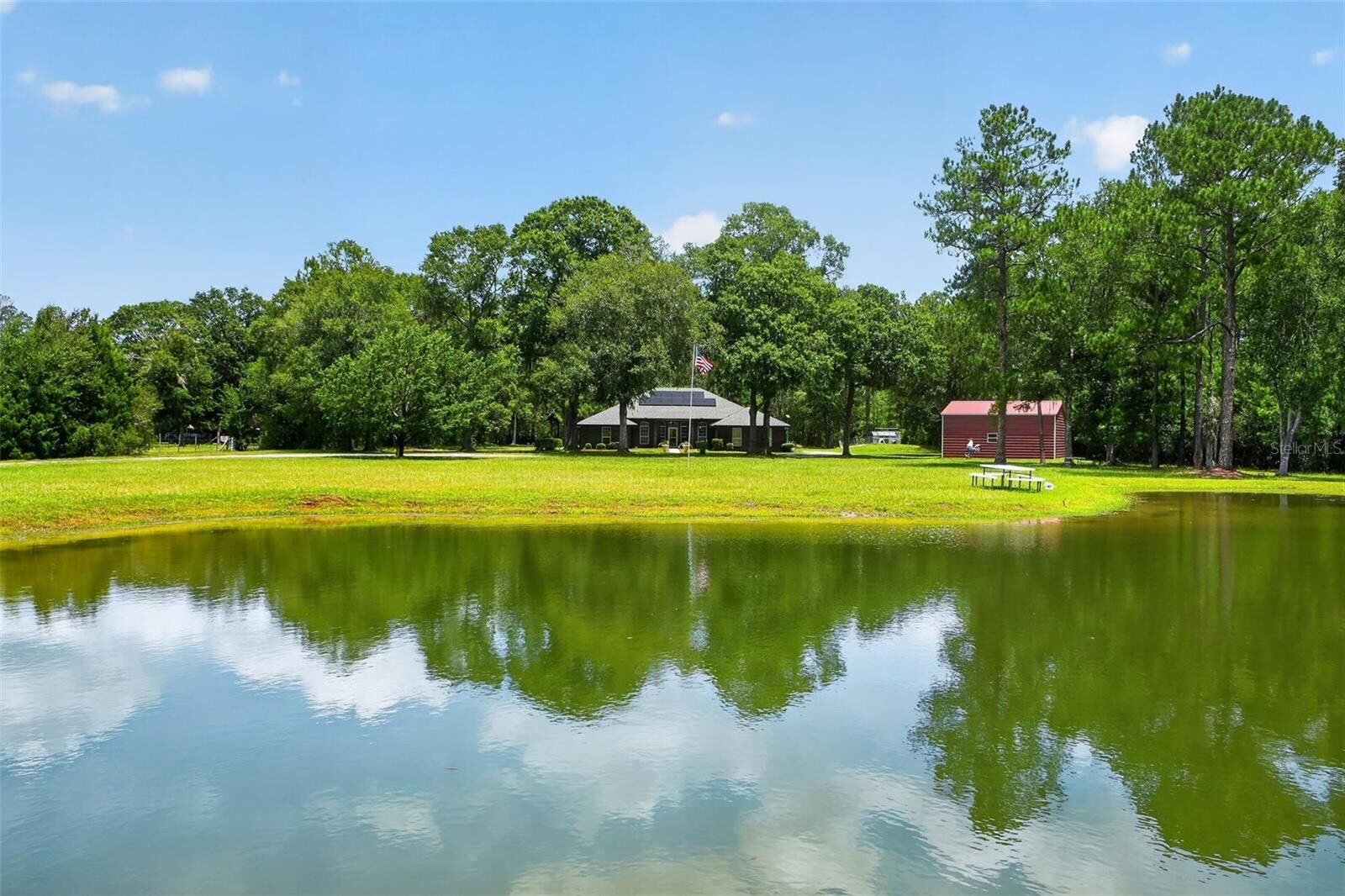 Property Photo: 2527 NW County Road 225 FL 32058