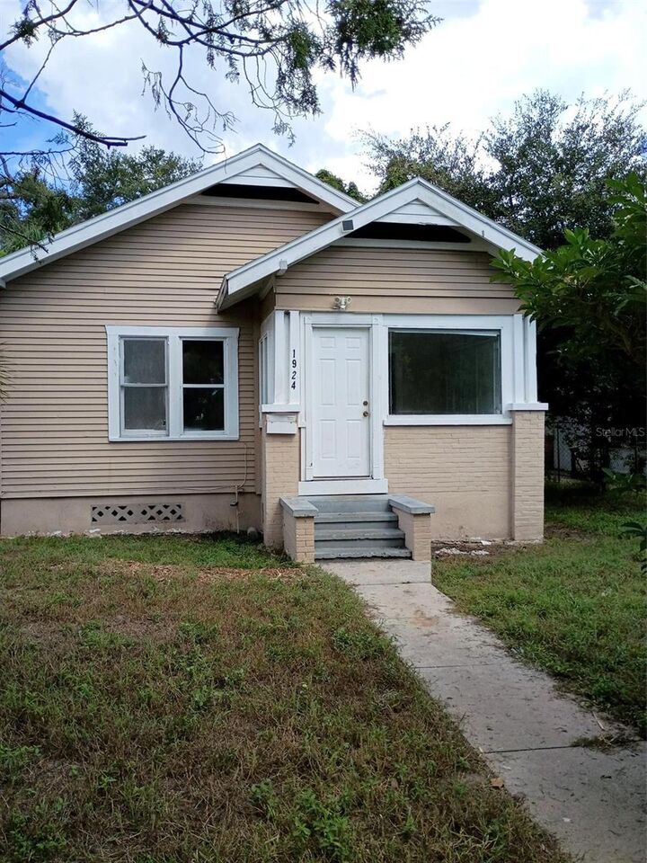Property Photo: 1924 30th Street S FL 33712