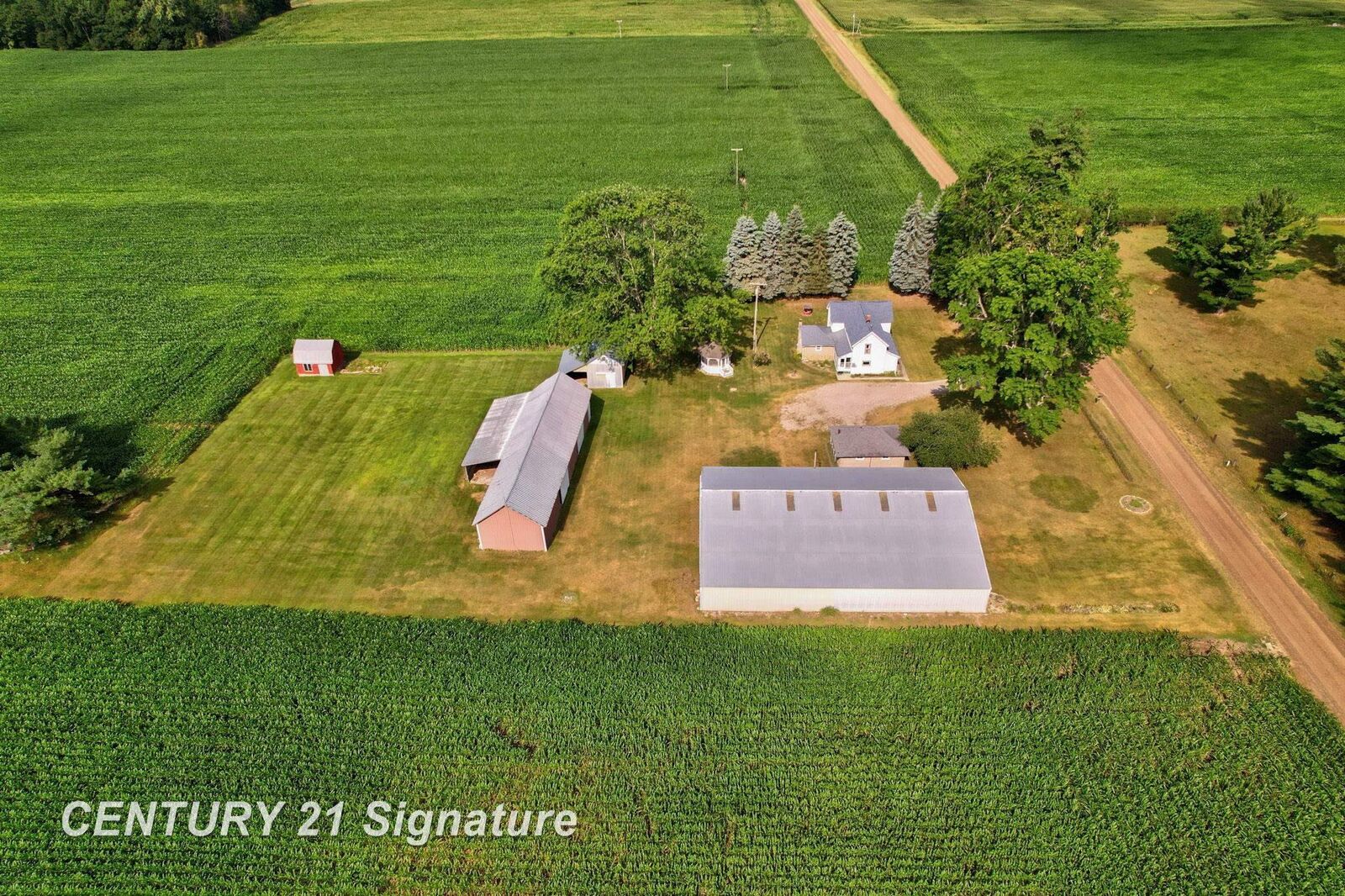 Property Photo: 22335 Ederer Road MI 48637