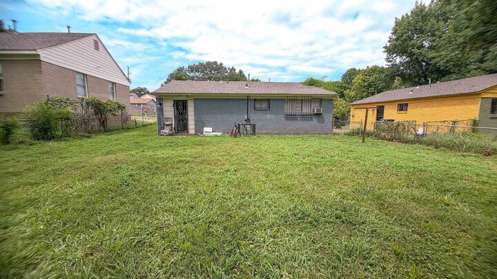 Property Photo:  373 Delta Dr  TN 38109 