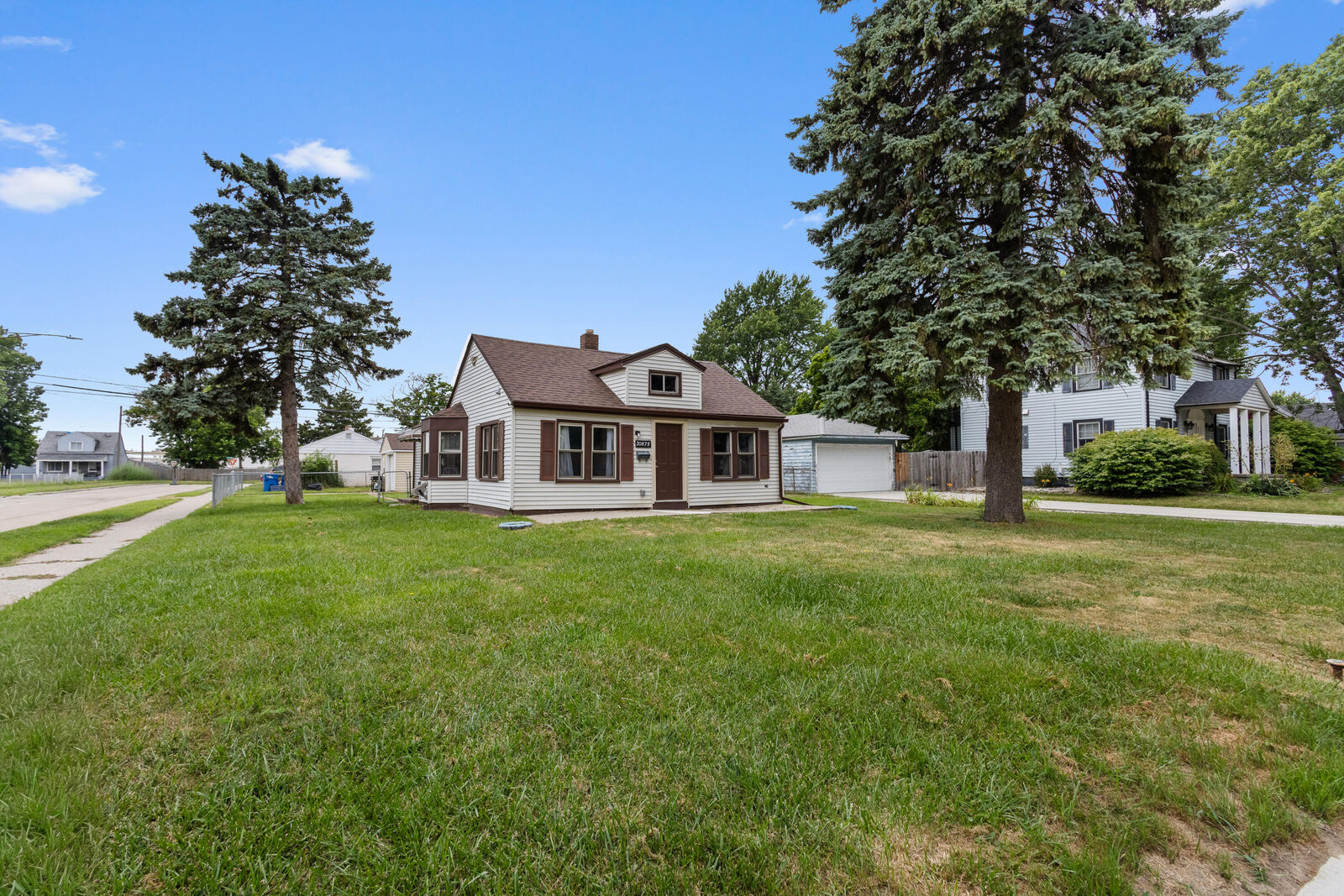 Property Photo:  20875 Elroy Avenue  MI 48089 