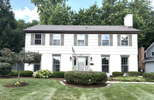 Property Photo: 184 Spring Avenue IL 60137
