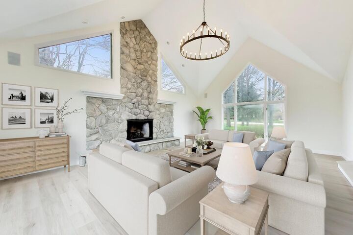 Property Photo: 8S510 Oxford Lane IL 60565