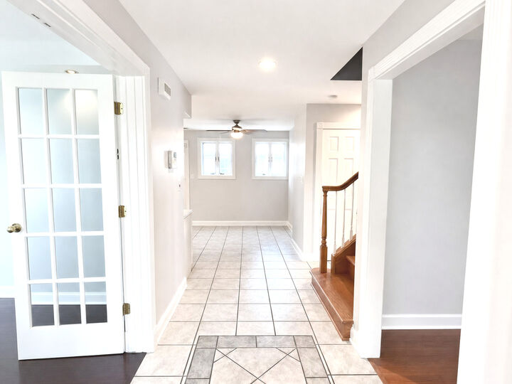 Property Photo:  1131 E Grant Drive  IL 60016 