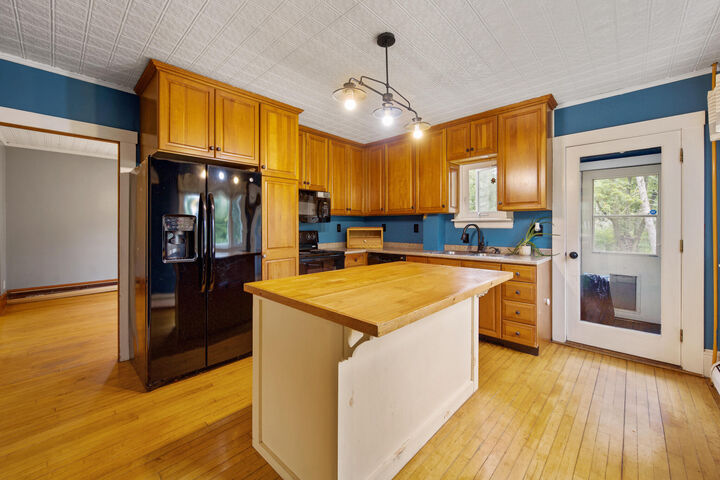 Property Photo: 788 Union Street ME 04401