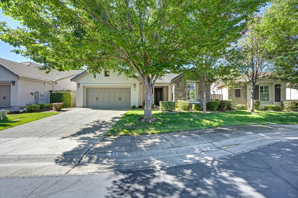 Property Photo:  60 Montilla Circle  CA 95835 