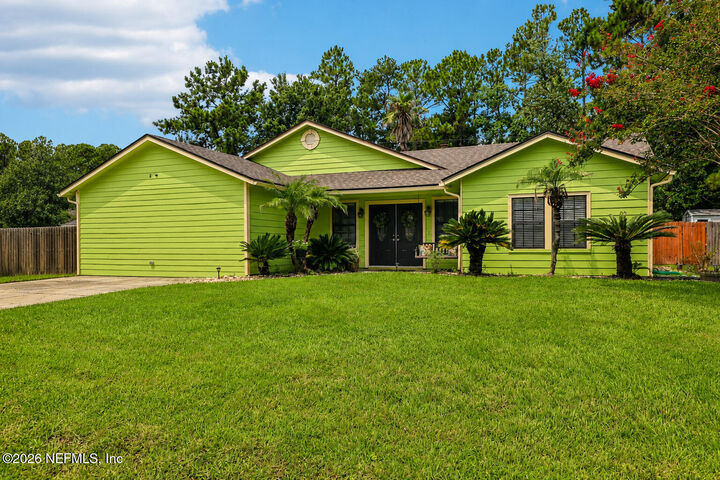 Property Photo:  1864 Sherwood Drive  FL 32068 