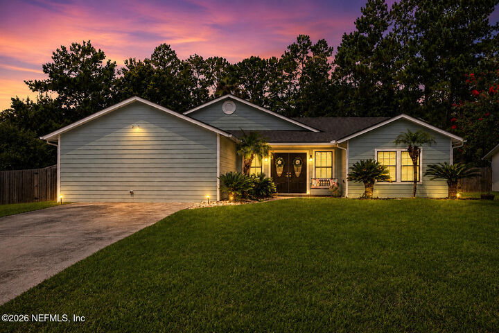 Property Photo: 1864 Sherwood Drive FL 32068