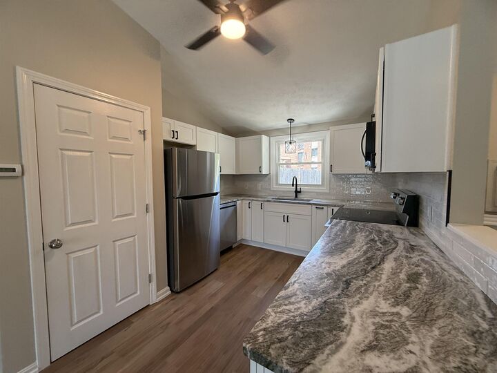 Property Photo: 186 Dunbarton Road NH 03102