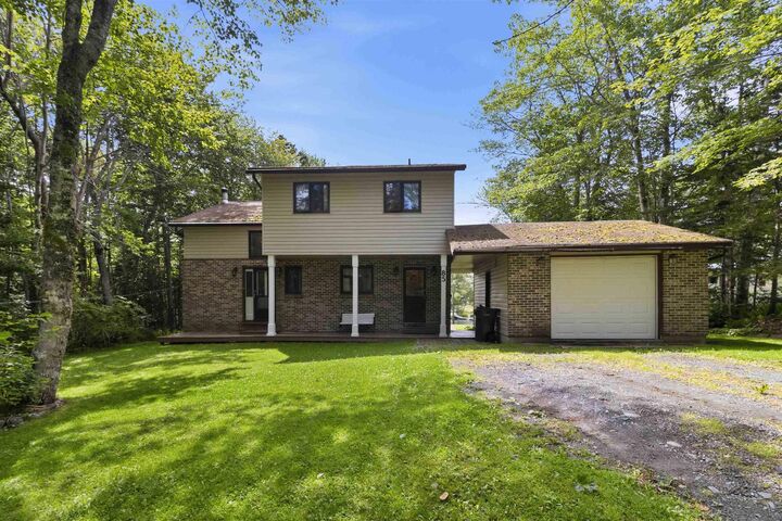 Property Photo: 85 Woodland Park NS B0N 1Z0