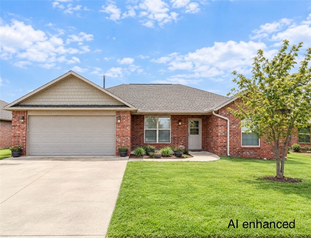 Property Photo:  1902 N Messick Court  AR 72761 