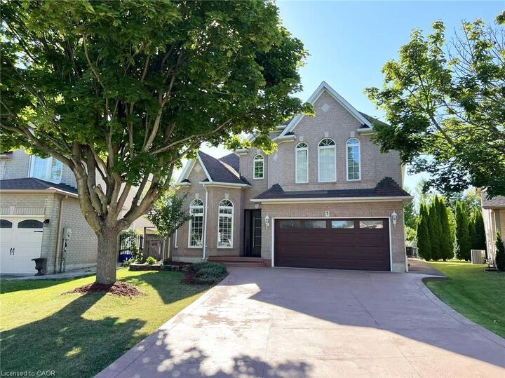 Property Photo:  7 Tandem Court  ON L9K 1M1 