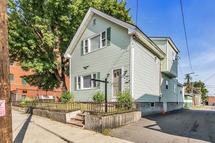 Property Photo:  378 Haverhill St  MA 01840 
