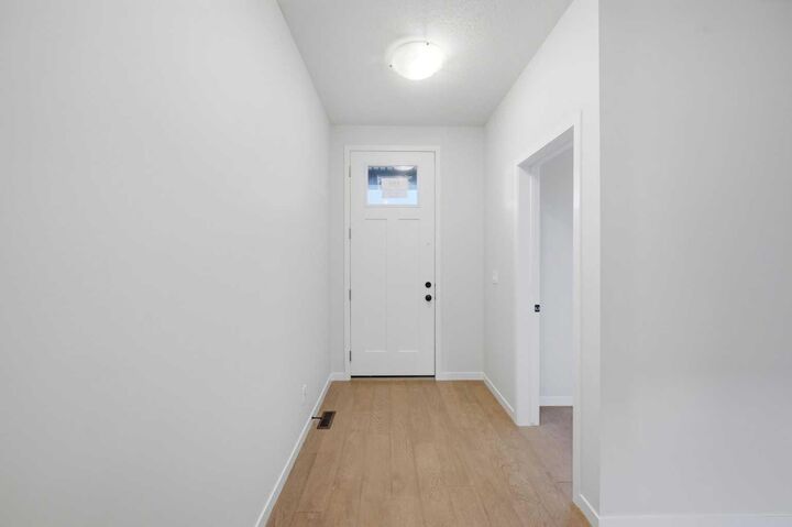 Property Photo:  156 Seton Villas SE  AB T3M 3L9 