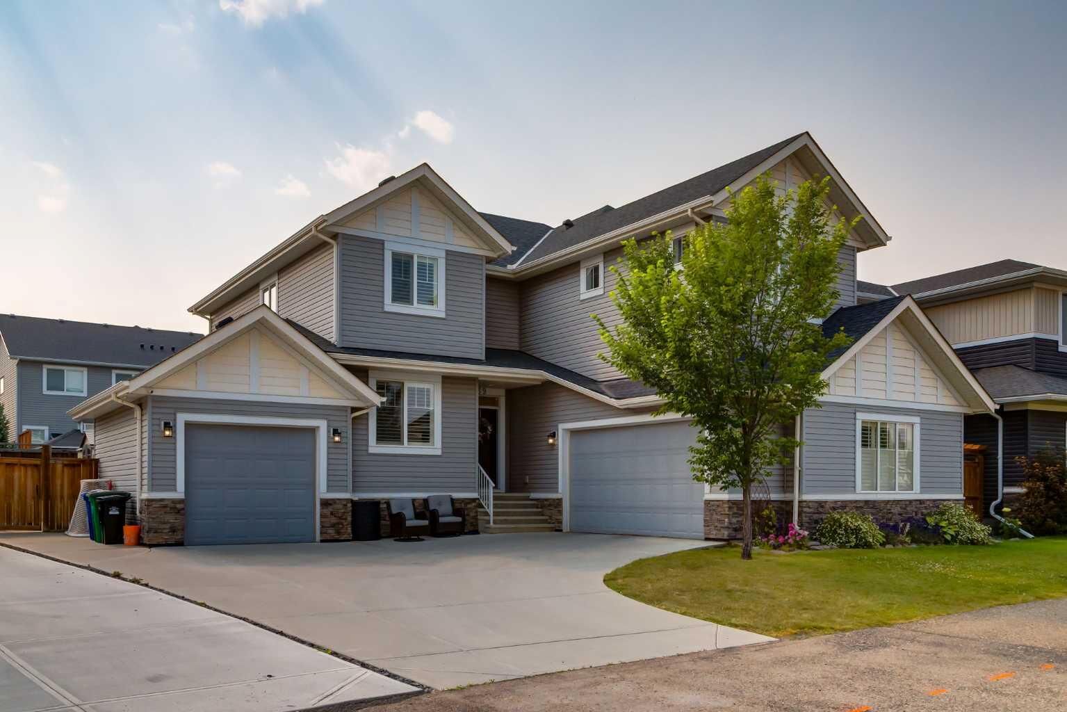 Property Photo: 439 Canals Boulevard SW AB T4B 2N9