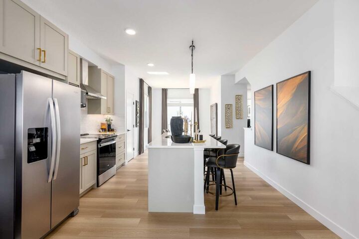 Property Photo:  437 Alpine Avenue SW 701  AB T2Y 0Z8 