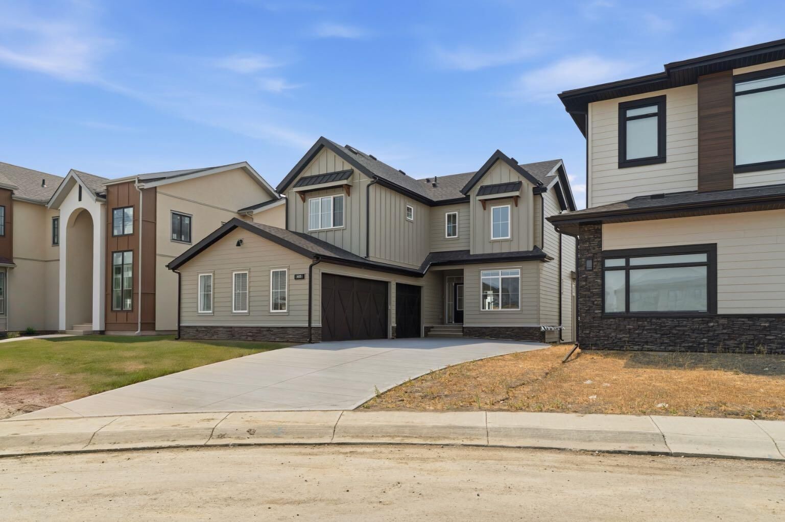 Property Photo: 40 Fieldstone Close AB T4B 5T7