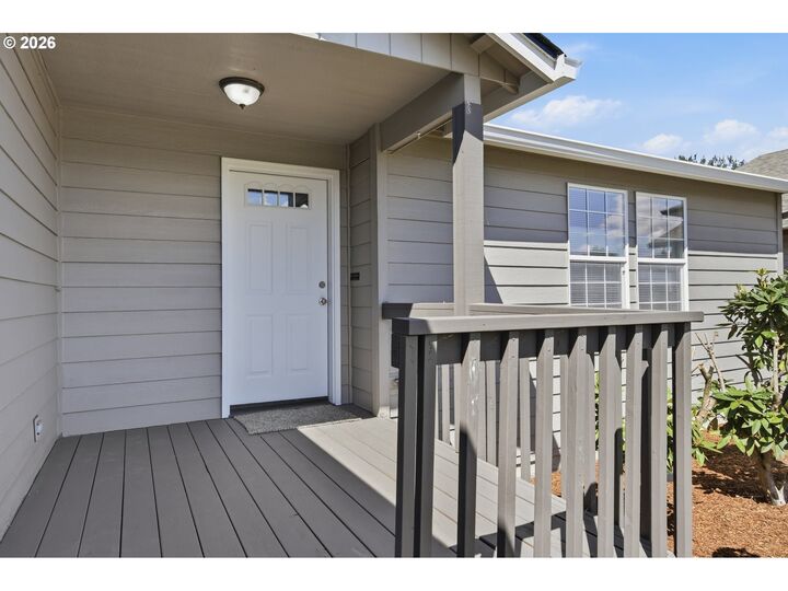 Property Photo:  106 Mission Rd  WA 98626 