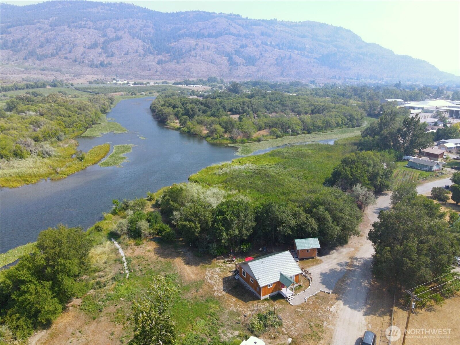 Property Photo:  1511  Alder Street  WA 98844 