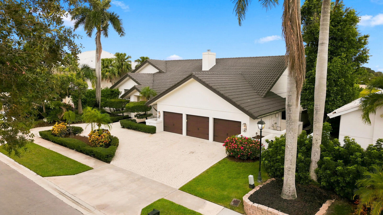 Property Photo:  7082 Siena Court  FL 33433 