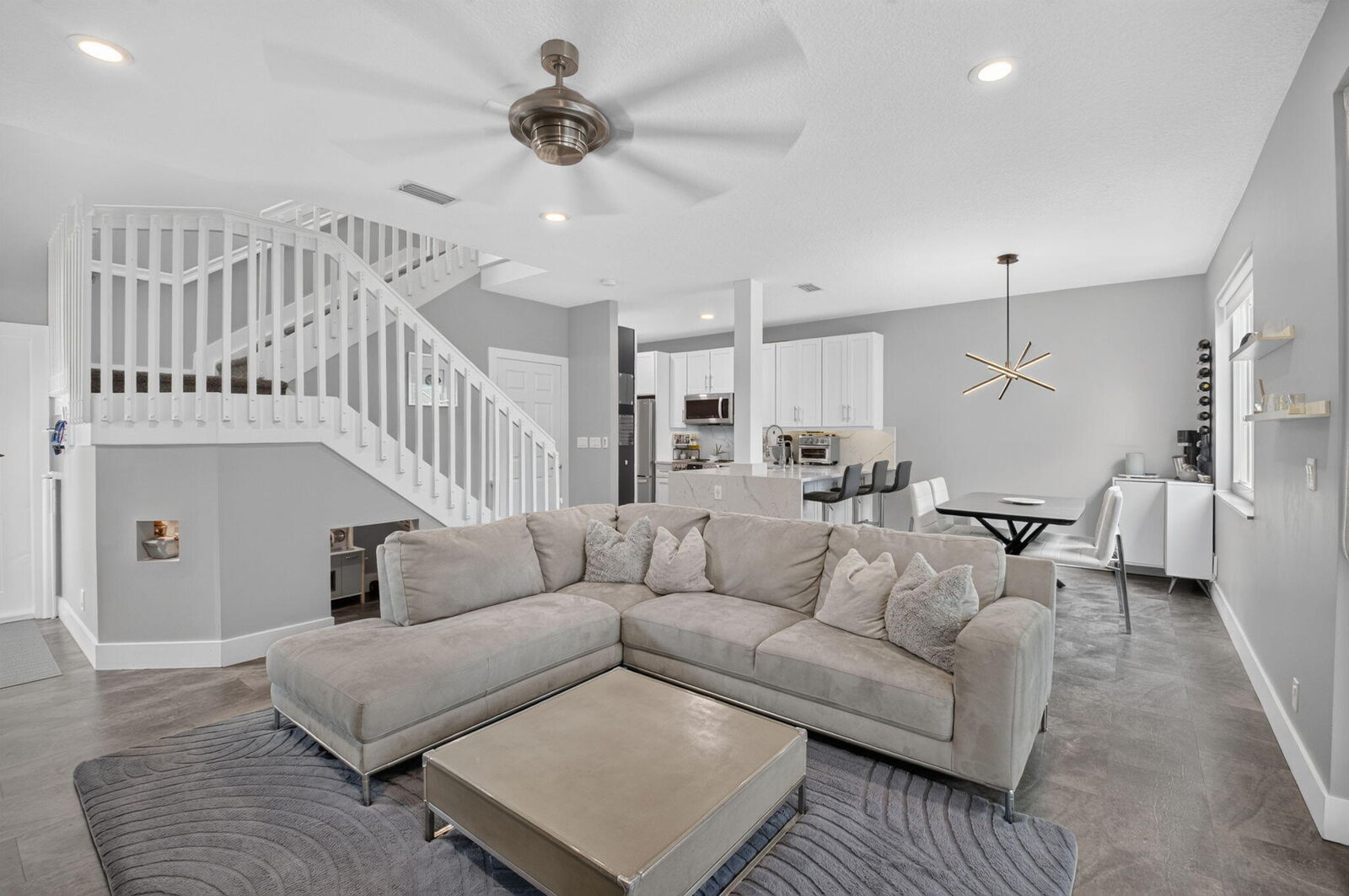 Property Photo: 3616 Asperwood Circle FL 33073